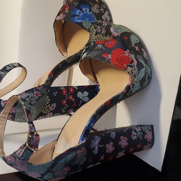 Charlotte Russe Shoes - Charlotte Russe Floral Heels